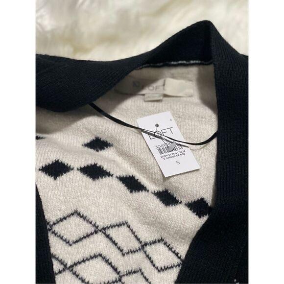 Loft NWT Reindeer black ivory cozy plush sweater S - Picture 4 of 5